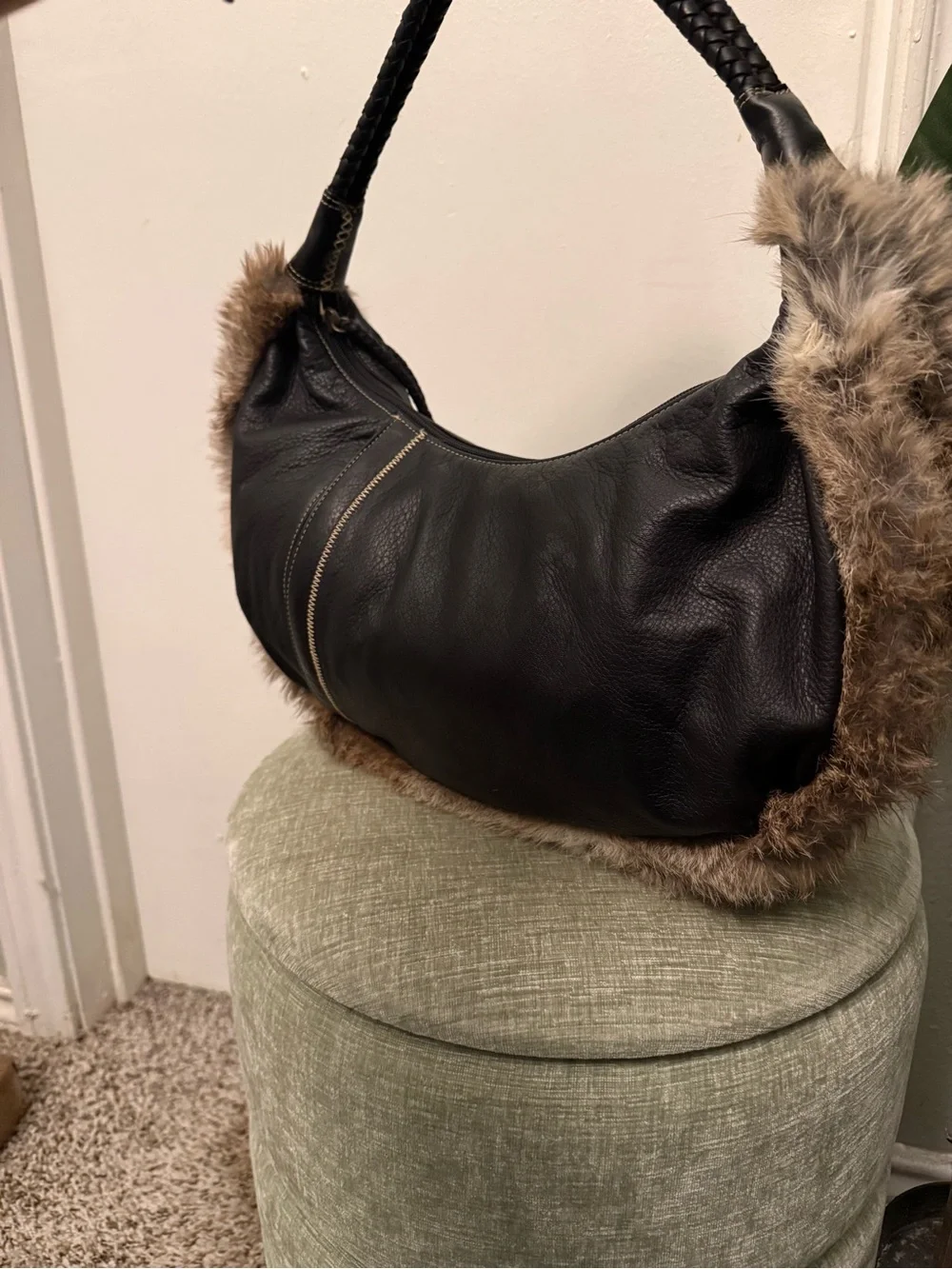 Vintage Maxx New York Black Leather Faux Fur Trim Hobo Shoulder Bag Y2K